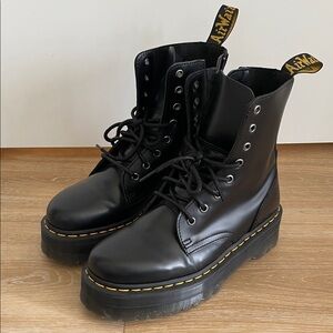 💯Dr. Martens Black Platform Combat Boots